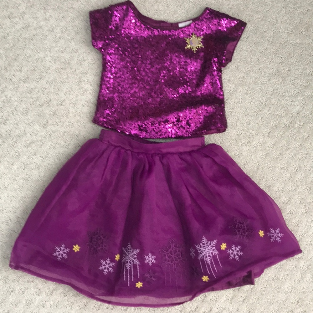 Disney  Frozen Elsa top and skirt for  4 years old